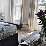 Anny 5 Aparthotel 4*