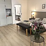Anny 5 公寓式酒店 4*