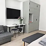 公寓式酒店 Anny 5 4*