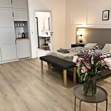 Anny 5 Apartmanhotel