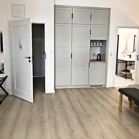 Anny 5 Hotel apartamentowy *
