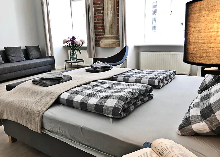 Anny 5 アパートホテル 4*