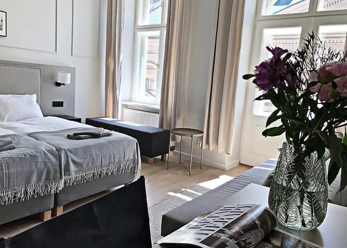 Anny 5 アパートホテル 4*