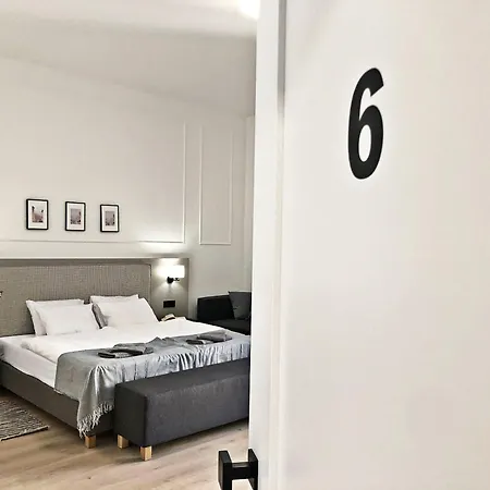 Anny 5 Lejlighedshotel