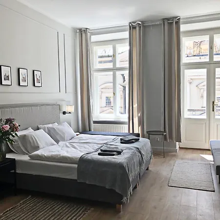 Lejlighedshotel Anny 5 *