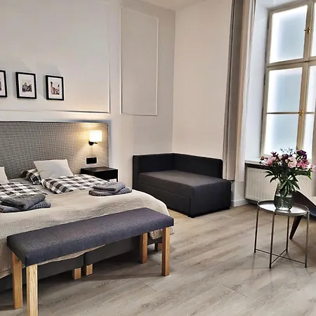 Lejlighedshotel Anny 5 *