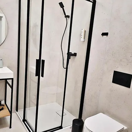 Anny 5 Aparthotel *