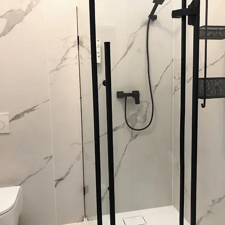 Anny 5 Апарт-отель 4*